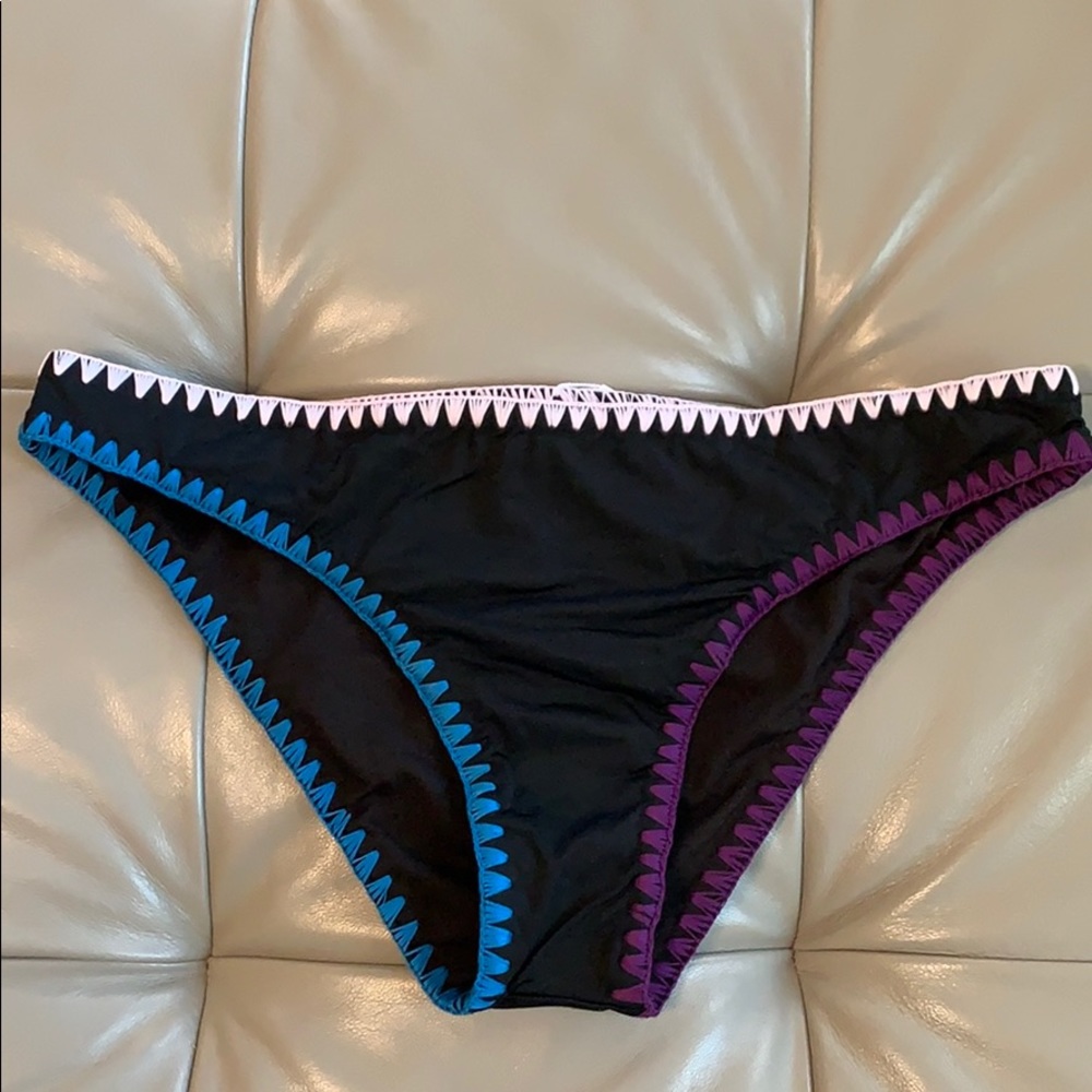 Bar lll Women’s swimwear bikini bottoms